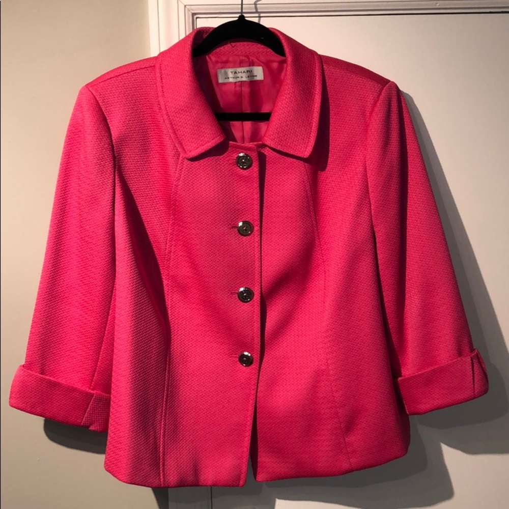 Tahari Blazer; Plus Size